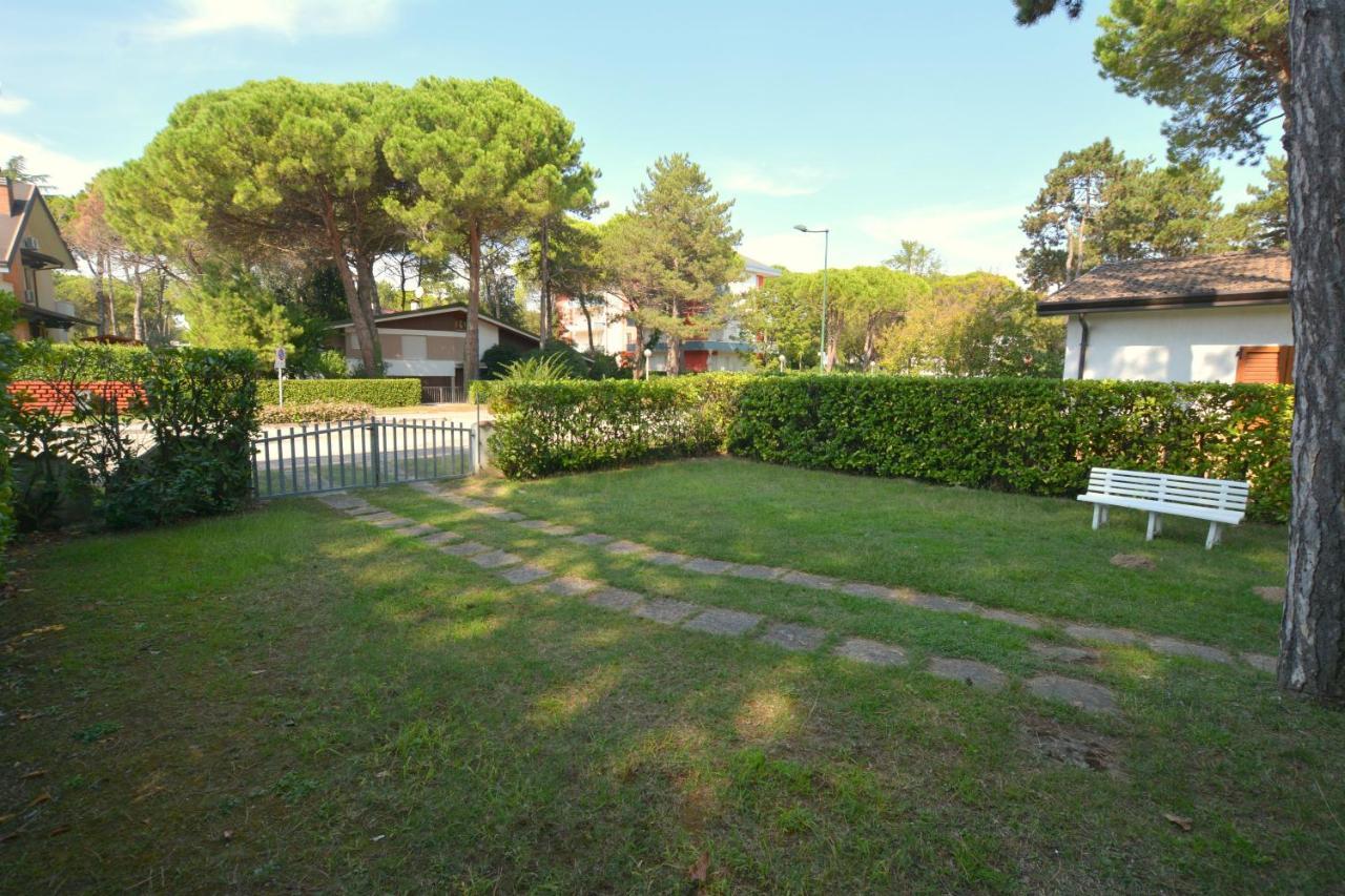 Villa In Lignano Riviera Comfortable Lignano Sabbiadoro Dış mekan fotoğraf